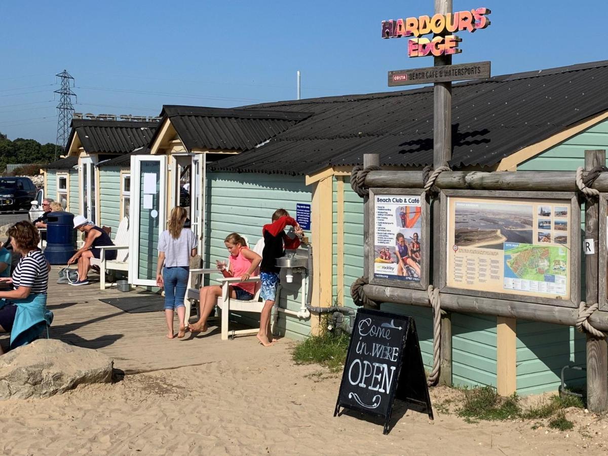 Club Tropicana Poole Luaran gambar