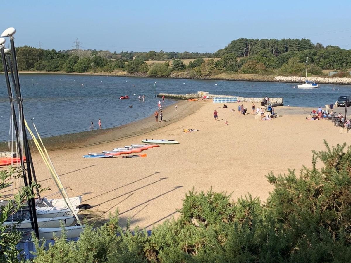 Club Tropicana Poole Luaran gambar