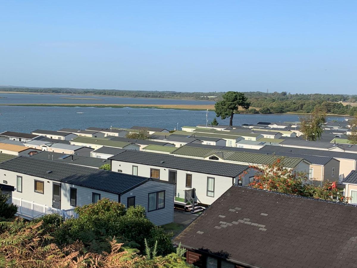 Club Tropicana Poole Luaran gambar